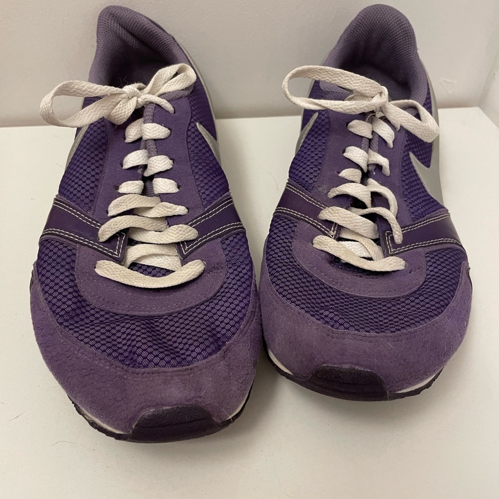 Nike Purple and White Women's Athletic Sneakers